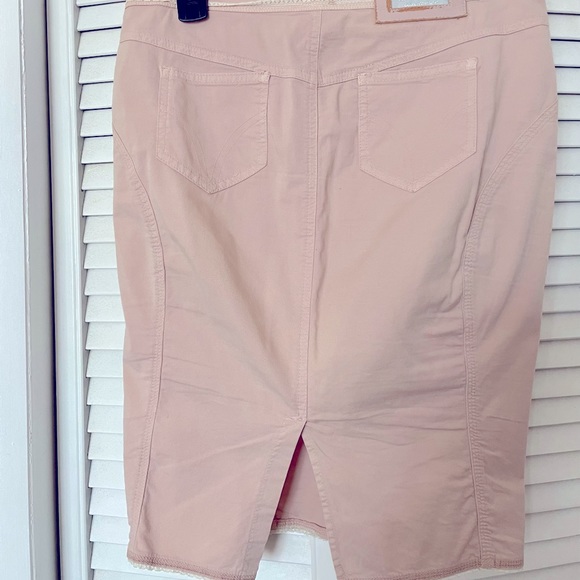 DOLCE & GABBANA SKIRT - Picture 2 of 4